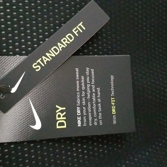 New Nike Dry Fit Training T-Shirt - Picture 7 of 10